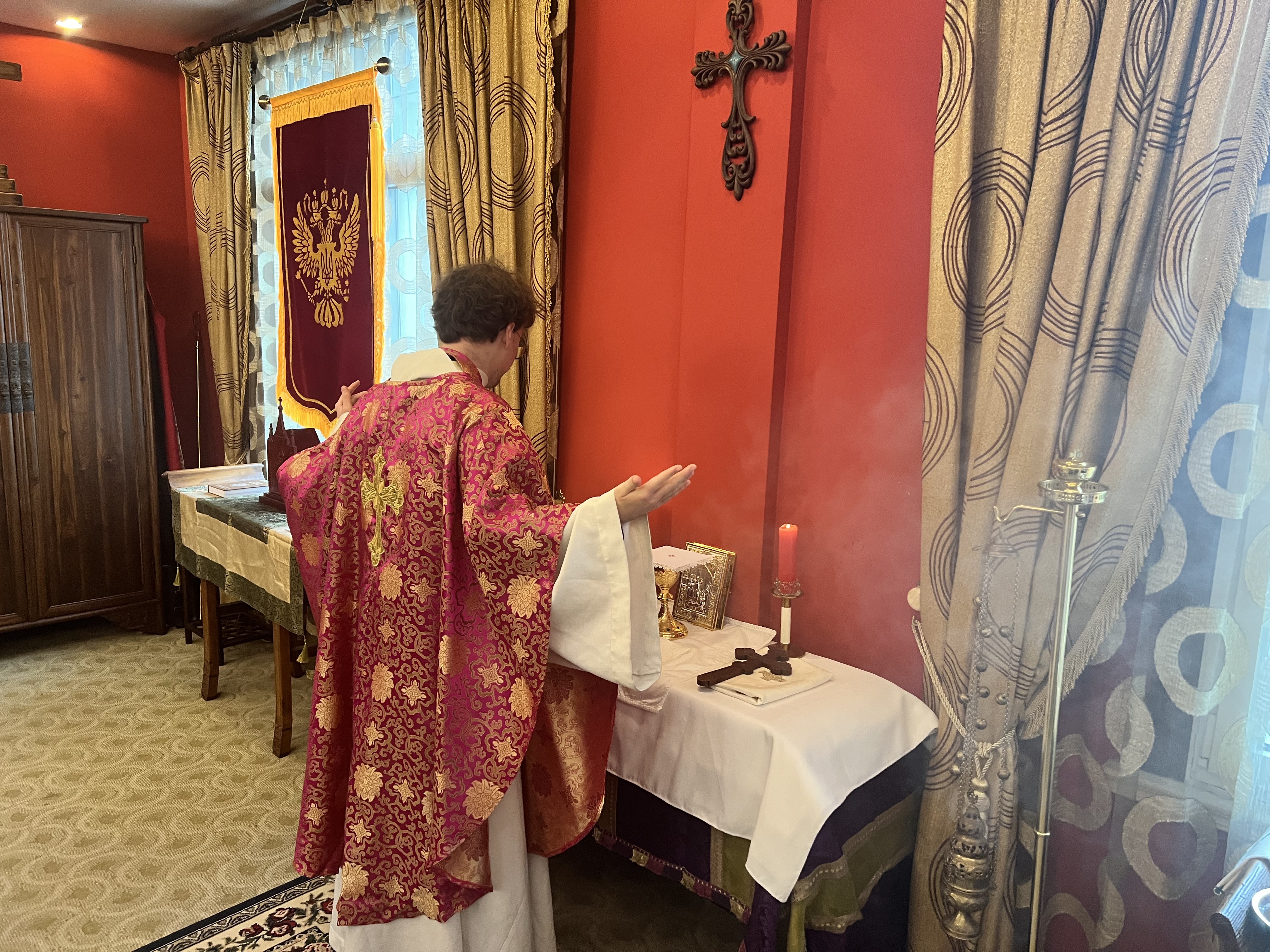 UOCEA parish service